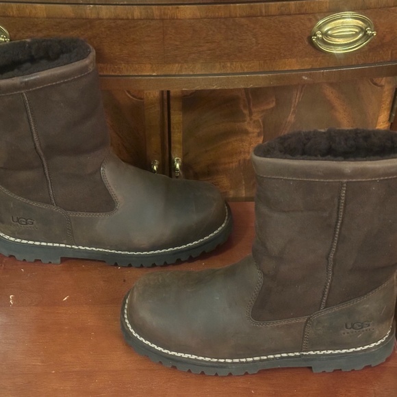 Ugg Australia Beacon 5107 Brown Leather Work Boots - Picture 7 of 9